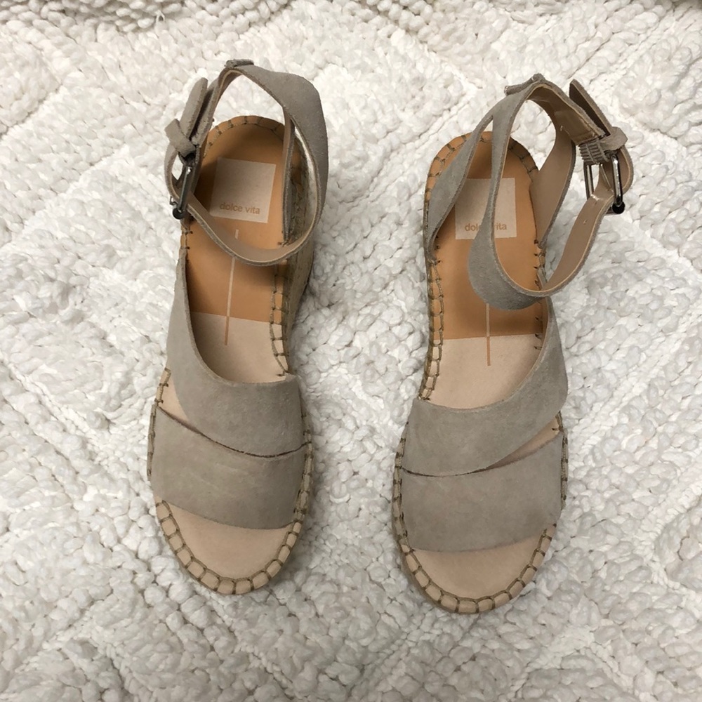 NIB Dolce Vita shayla wedges